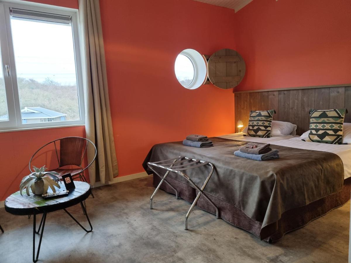 Beach Hotel Oostvoorne Ngoại thất bức ảnh