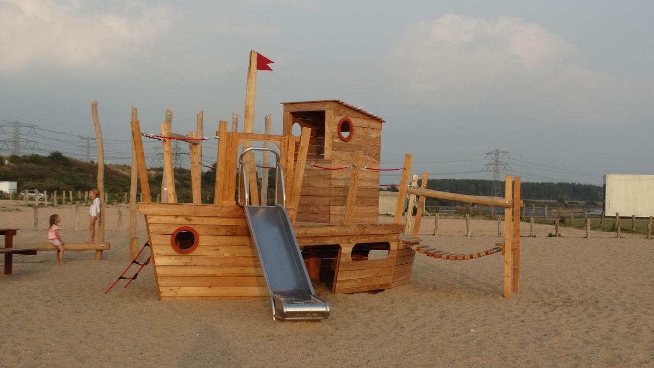 Beach Hotel Oostvoorne Ngoại thất bức ảnh