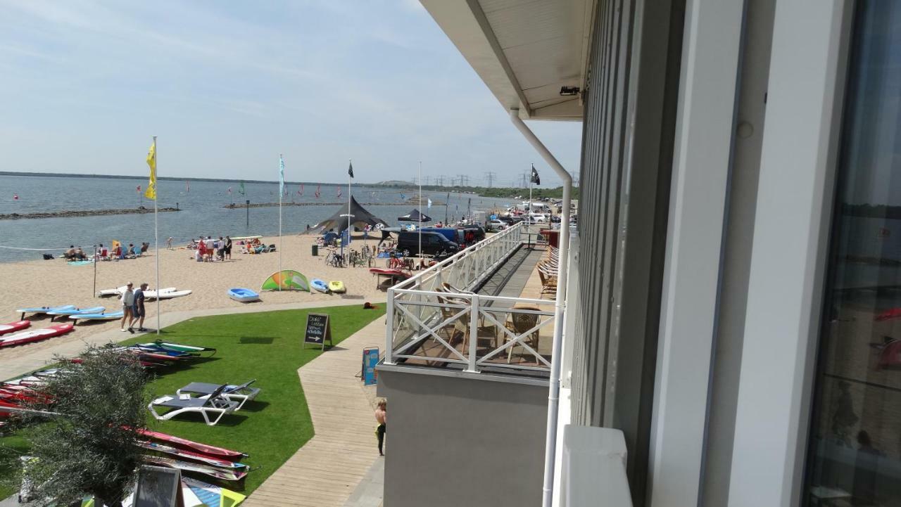 Beach Hotel Oostvoorne Ngoại thất bức ảnh